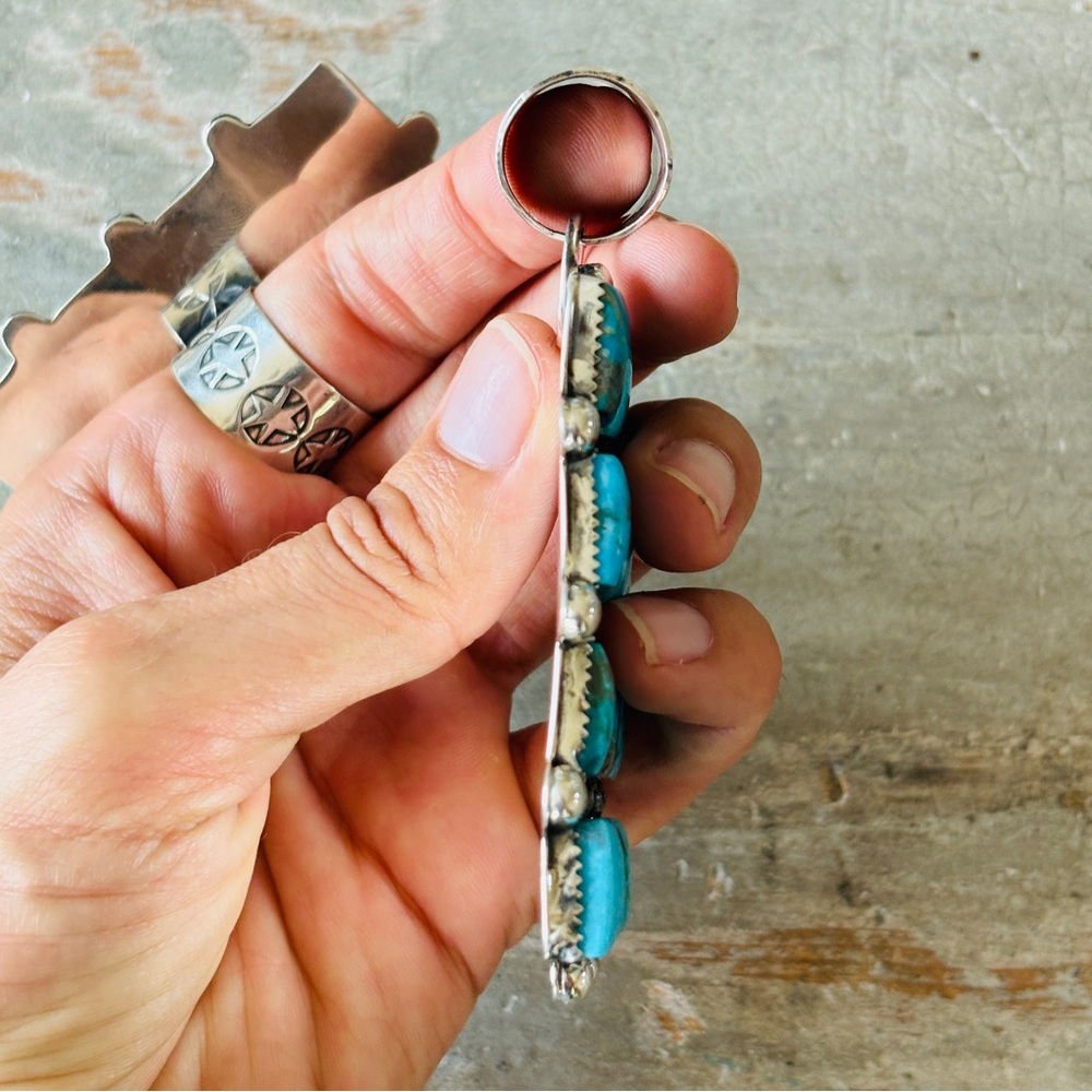 ♥️ Navajo ♥️ Lorenzo & Jerilyn Chee Sterling Silver - Kingman Turquoise Pendant - Picture 5 of 9